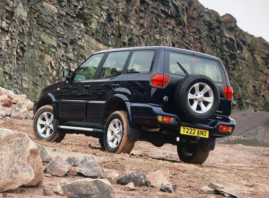  Nissan Terrano II 5-Door 1999 года  (UK) (фото 3 из 9)